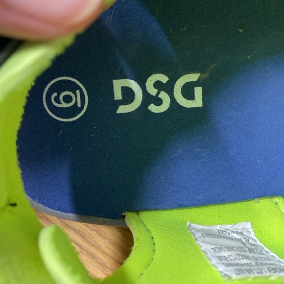 DSG Direct Youth Caged Sandals Size Youth 6 - Picture 5 of 8